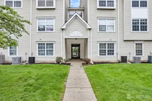 21 Inverness Dr, Edison, NJ 08820 - Photo 31