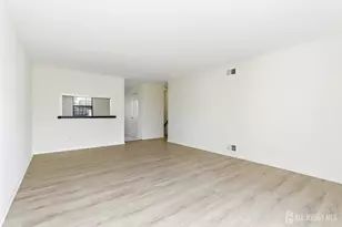 1507 Woodbridge Commons Way, Iselin, NJ 08830 - Photo 5