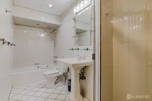 950 Schweitzer Pl, North Brunswick Township, NJ 08902 - Photo 31