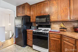 28 Muth St, Sayreville, NJ 08879 - Photo 3