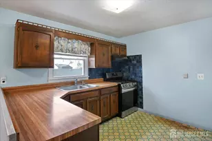 1 Zoar St, Fords, NJ 08863 - Photo 11