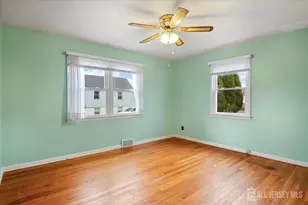 1 Zoar St, Fords, NJ 08863 - Photo 15