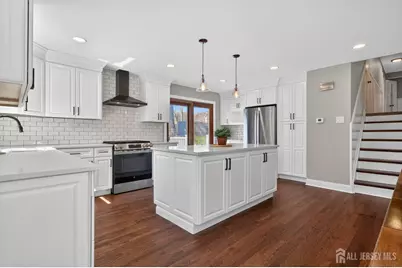 8 Starodub Drive, Milltown, NJ 08850 - Photo 3