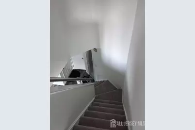 132 Longacre Court, Middlesex, NJ 08844 - Photo 13