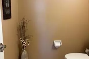 106 Westgate Dr, Edison, NJ 08820 - Photo 13