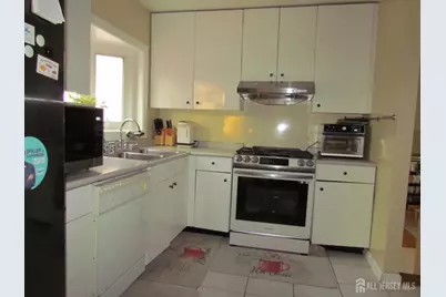 7 Wellington Road, East Brunswick Township, NJ 08816 - Photo 5