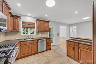 1430 Kearney Dr, North Brunswick Township, NJ 08902 - Photo 21