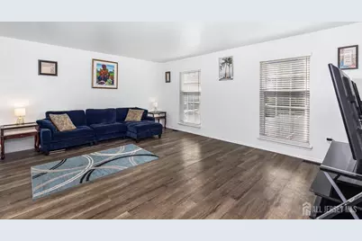 43 Lantern Lane, Sayreville, NJ 08872 - Photo 5