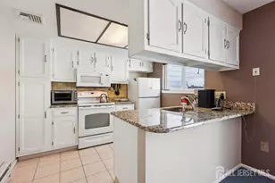 180B Mimosa Plaza, Monroe Township, NJ 08831 - Photo 13