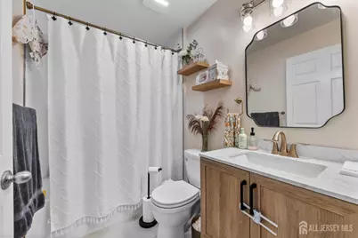 9 Ruby Court, Franklin Township, NJ 08823 - Photo 7