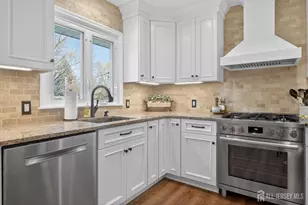 157 Clay St, Milltown, NJ 08850 - Photo 9