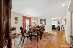 932 Beatrice Pkwy, Edison, NJ 08820 - Photo 17