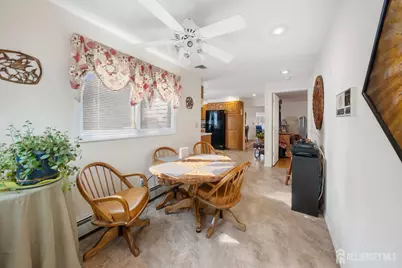 932 Beatrice Parkway, Edison, NJ 08820 - Photo 9