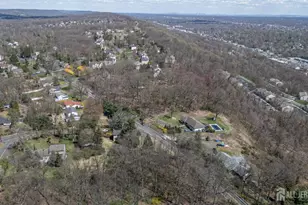 105 Morning Glory Rd, Warren Township, NJ 07059 - Photo 45