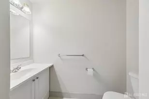 304 Heskers Ct, South Brunswick Township, NJ 08852 - Photo 7