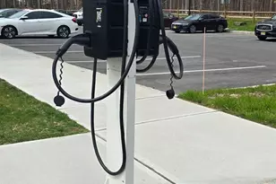 211 Henderson Rd, South Brunswick Township, NJ 08852 - Photo 3