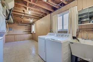 110 Benart Pl, Middlesex, NJ 08846 - Photo 21