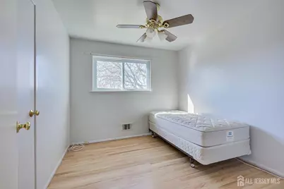 110 Benart Place, Middlesex, NJ 08846 - Photo 17