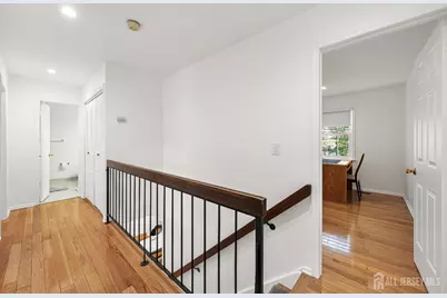 5 Hawthorn Drive, Edison, NJ 08820 - Photo 11