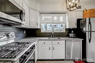 5 Chelsea Ct, Sayreville, NJ 08859 - Photo 9