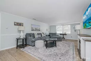 22 Meyer Rd, Edison, NJ 08817 - Photo 5