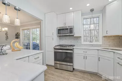 22 Meyer Road, Edison, NJ 08817 - Photo 17