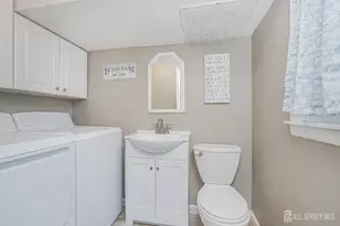 22 Meyer Rd, Edison, NJ 08817 - Photo 7