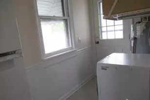 11 Eisenhower Dr, Sayreville, NJ 08872 - Photo 9