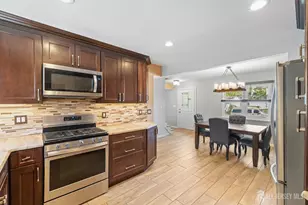 19 Tulip Dr, Old Bridge Township, NJ 08857 - Photo 17