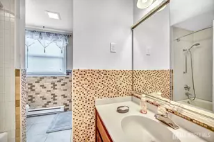 312 Sharon Way, Monroe Township, NJ 08831 - Photo 15