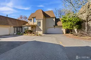 38 Carriage Pl, Edison, NJ 08820 - Photo 1