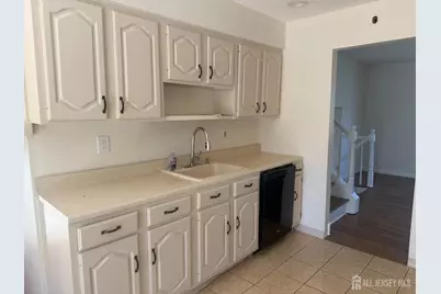 13 Oak Wood Drive, Sayreville, NJ 08859 - Photo 7