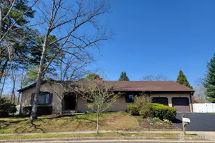 14 Perry Ave, Monroe Township, NJ 08831 - Photo 1