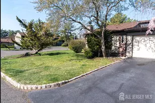 175 Penn Ct, Old Bridge Township, NJ 07747 - Photo 13