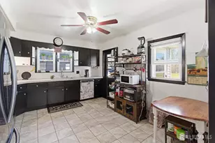 306 Buckelew Ave, Monroe Township, NJ 08831 - Photo 9