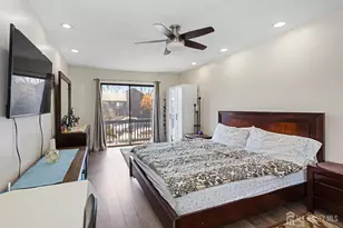 524 Westgate Dr, Edison, NJ 08820 - Photo 19