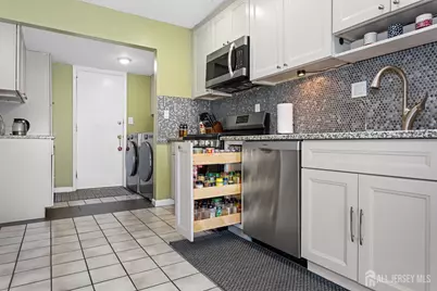 524 Westgate Drive, Edison, NJ 08820 - Photo 11