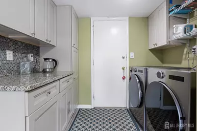 524 Westgate Drive, Edison, NJ 08820 - Photo 13