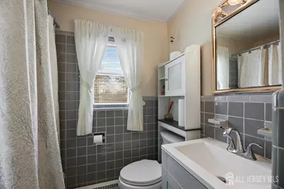 439 Fairview Avenue, Colonia, NJ 07067 - Photo 13