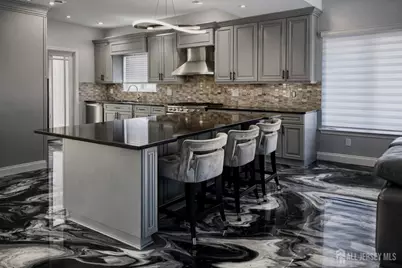 618 Lee Street, Perth Amboy, NJ 08861 - Photo 7