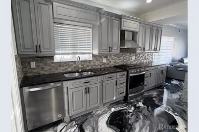 618 Lee Street, Perth Amboy, NJ 08861 - Photo 5