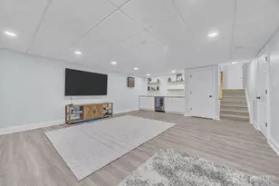 44 Rozalyn Ln, Old Bridge Township, NJ 08879 - Photo 11