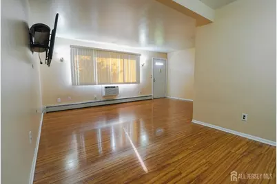 733 Cricket Lane, Woodbridge Township, NJ 07095 - Photo 5