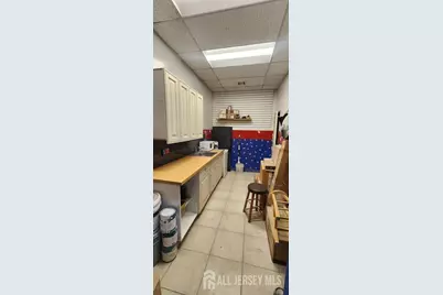 720 E Saint Georges Avenue E, Linden, NJ 07036 - Photo 5