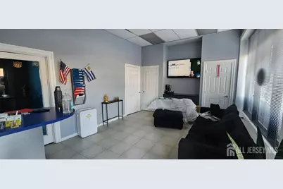720 E Saint Georges Avenue E, Linden, NJ 07036 - Photo 3