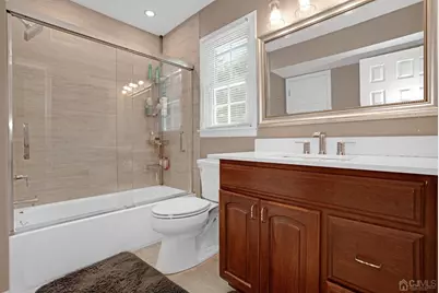 8 Farrington Street, Edison, NJ 08820 - Photo 25