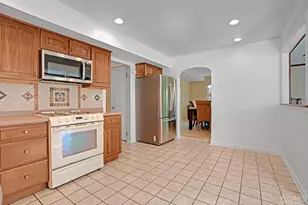 8 Farrington St, Edison, NJ 08820 - Photo 13