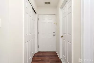 1125 Waterford Drive W, Edison, NJ 08817 - Photo 5