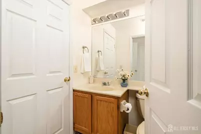 1125 Waterford Drive W, Edison, NJ 08817 - Photo 21