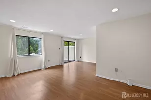 241 Hampshire Dr, Plainsboro Township, NJ 08536 - Photo 5